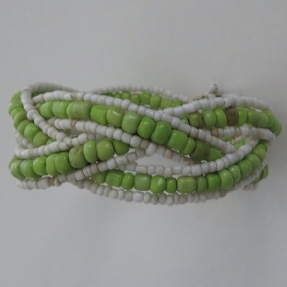 Flexible Green And Ivory Seed Woven Bracelet - Picture 7 of 14